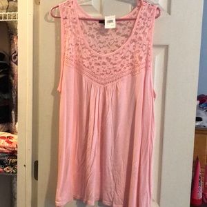 Brand new tank top with lace